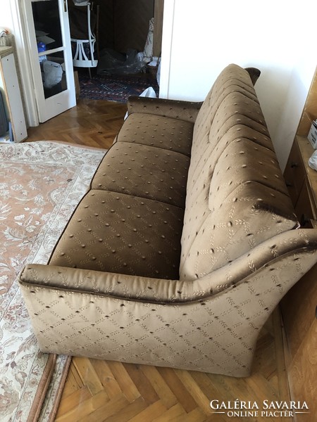 Barna fényes  bársony ülőgarnitúra, nagy kinyitható kényelmes kanapé ágyneműtartóval + 2 db fotel