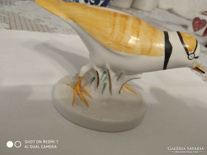 Porcelain bird - nipp