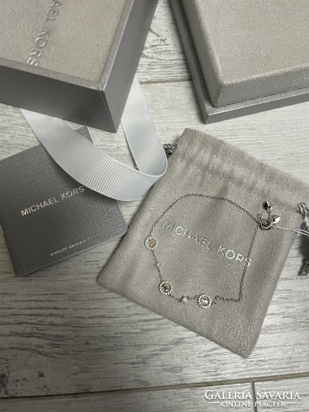 Michael kors silver bracelet in gift box - brand new