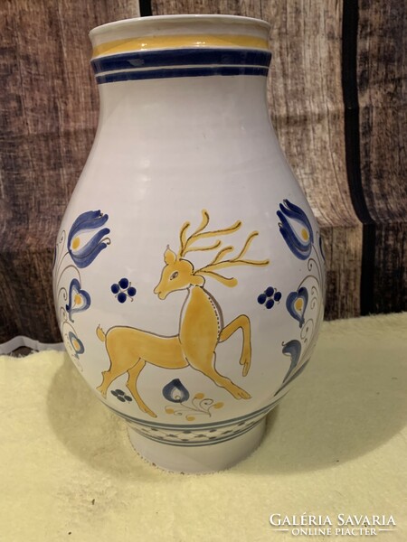 Habán jug 30 cm with a mark under the glaze with a deer motif