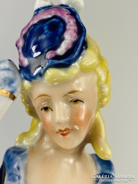 Lippelsdorf porcelán figura - Hölgy legyezővel