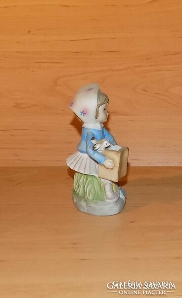 Capodimonte porcelán Hummel jellegű madarat etető kislány figura 11 cm (po-3)