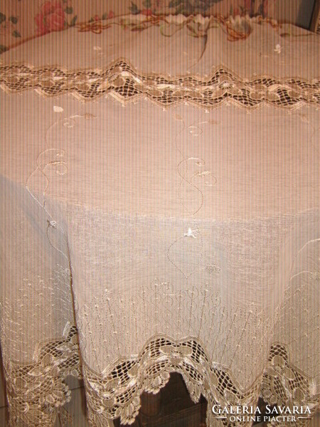 Floral ecru curtain embroidered in beautiful vintage material