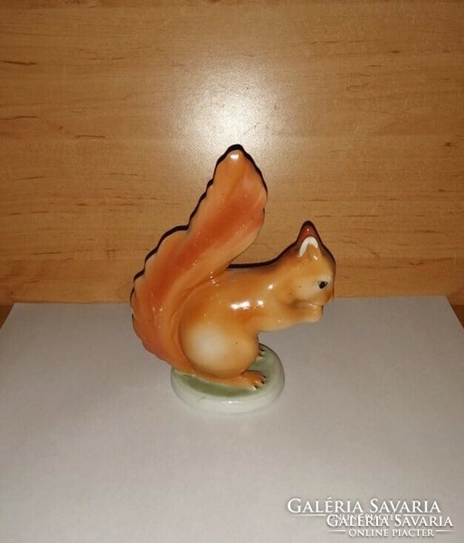 Kőbányai porcelán mókus figura 14 cm (po-3)