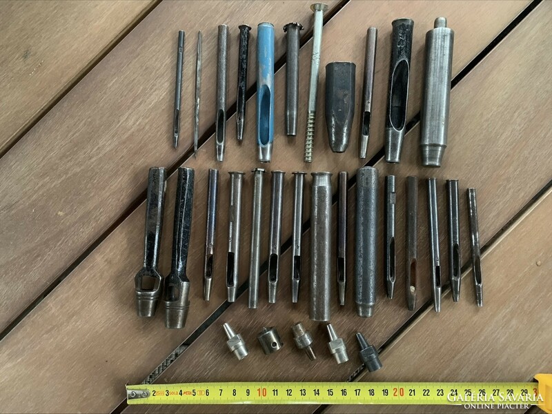 29 Pcs. Leather piercing tool, 1.5 kg. I accept an offer