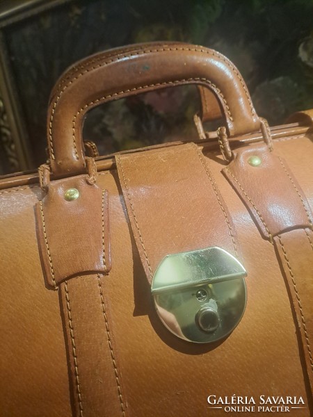 Bruno conti genuine leather bag