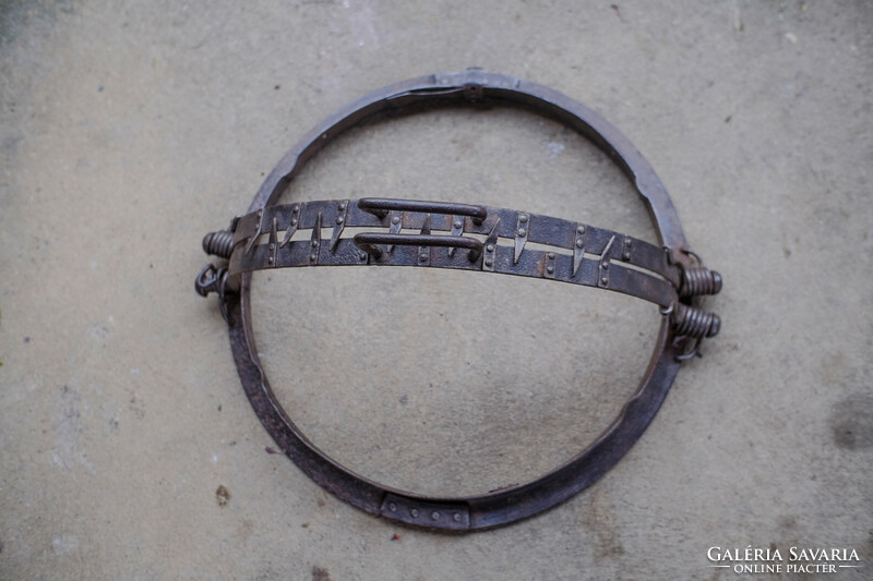 Huge, robust wrought iron bear trap, trap, hunting