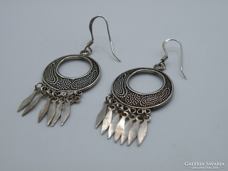 Uk0226 elegant silver logo earrings 925