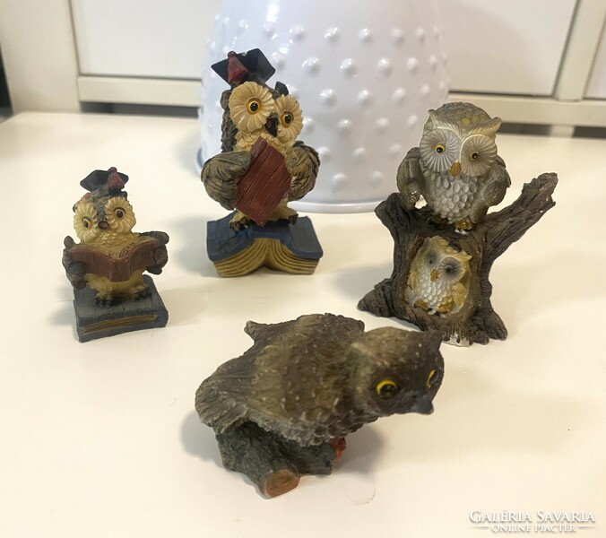 From the owl collection, 4 resin owl figurines for collectors