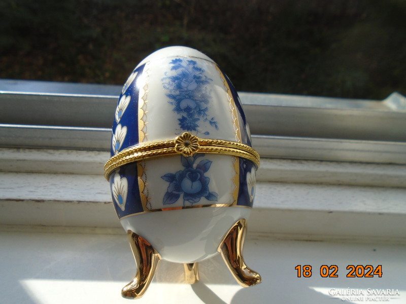 Kobalt arany kék rózsás porcelán tojás ékszertartó aranyozott lábacskákon