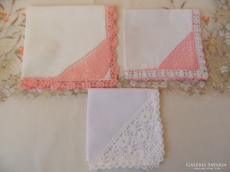 Older lacy handkerchief package (3 pcs.)