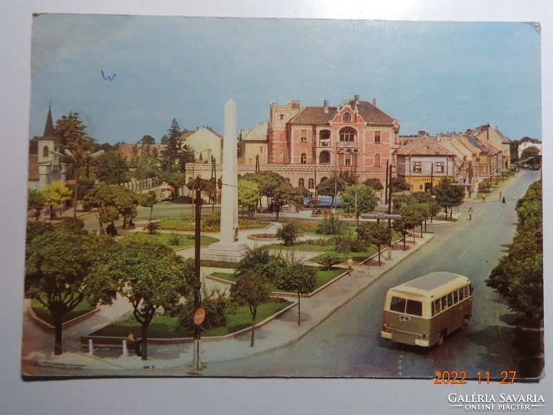 Régi képeslap: Mosonmagyaróvár, Városkapu tér (1971)