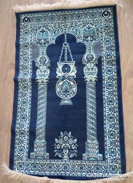 Carpet, prayer rug