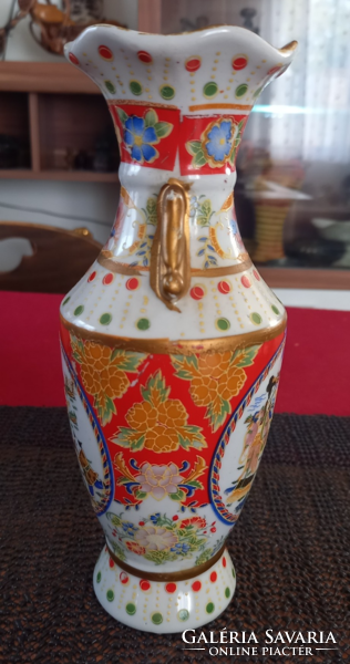Keleti porcelán váza