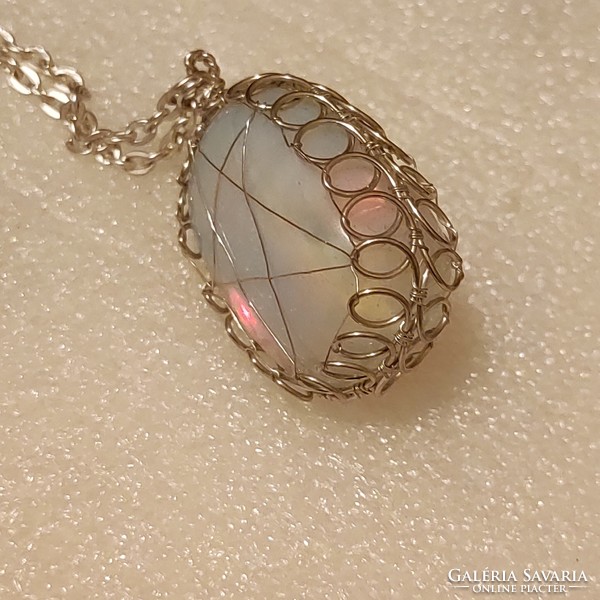 Gyönyörű opalit üveg medálos nyaklánc 45cm