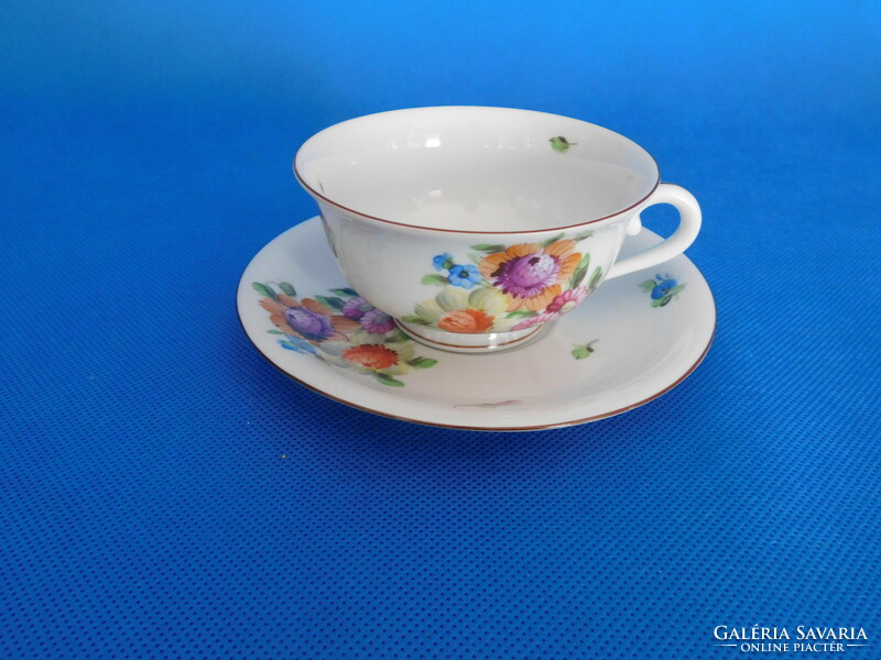 Herend antique tea cup + base