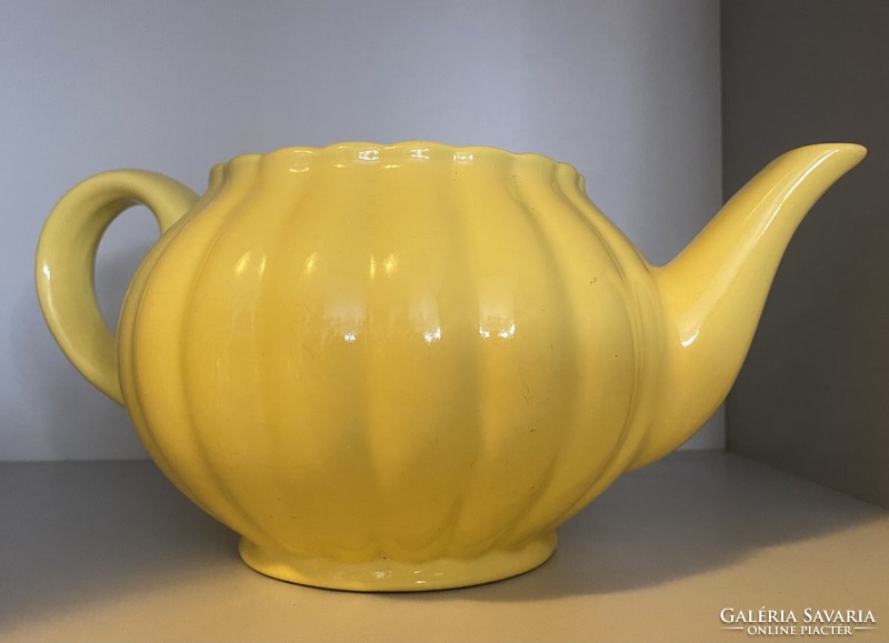 Ritkán előforduló Kispest Gránit sárga teás kancsó fedél nélkül, a hozzá való csészével.