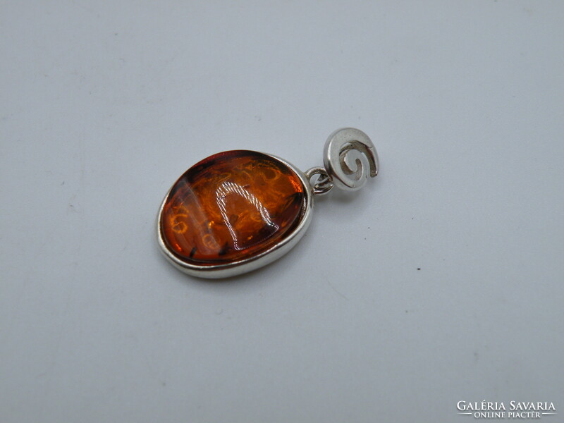 Uk00232 silver pendant with amber stone 925