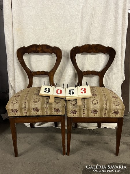 Pair of Biedermeier chairs, 90 x 48 x 46 cm. 9053