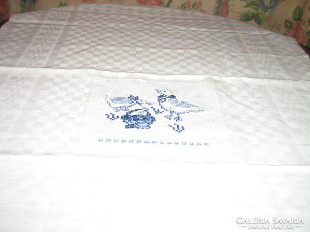 Cute hand-embroidered duck spring damask napkin