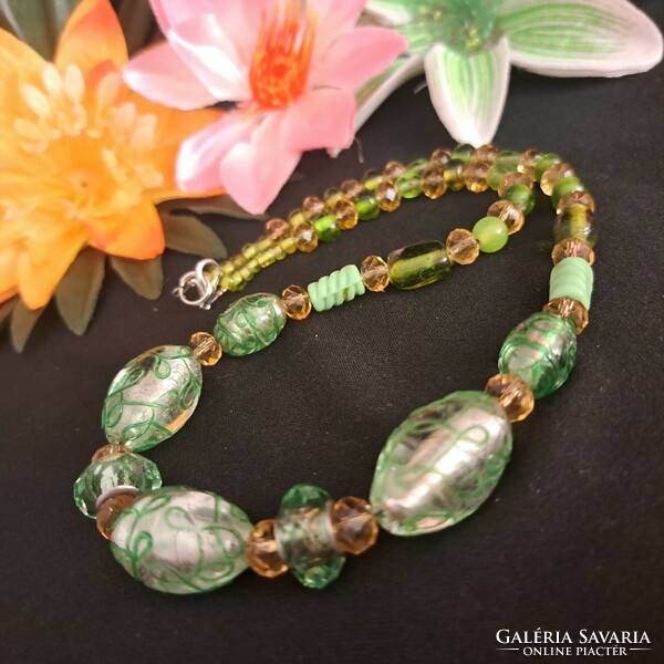 String of glass beads, fabulous