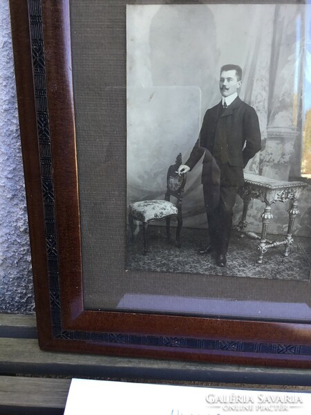 Antique photo frame, with a photo from the 1910s in a pair!!!