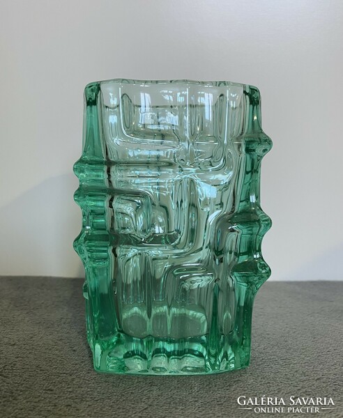 Vladislav Urban Cseh üveg váza, szép türkiz színben Sklo Union