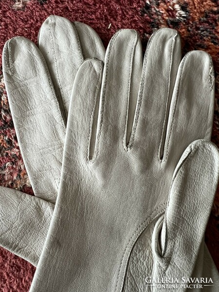 Hand-stitched vintage cream-colored leather women's gloves