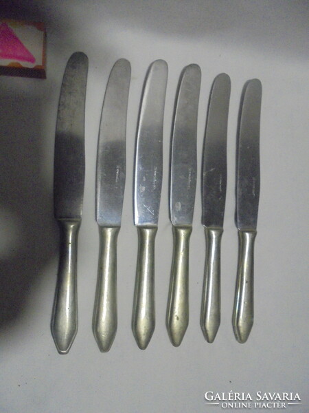 Six pieces of old knives, cutlery - five 