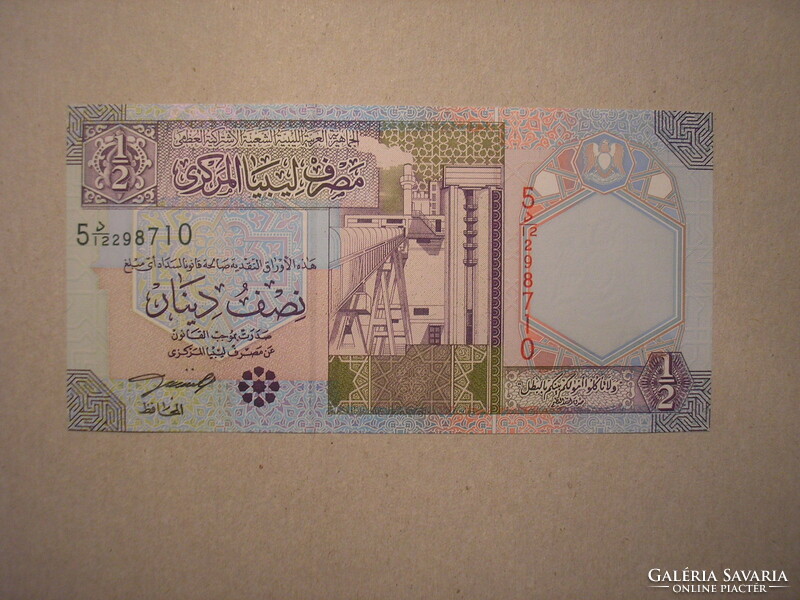 Libya-1/2 dinar 2002 unc