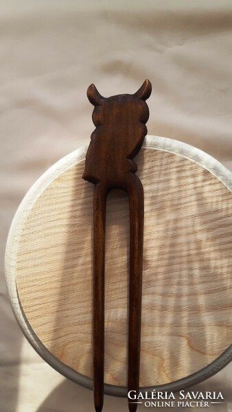 Wood carved owl pattern hairpin