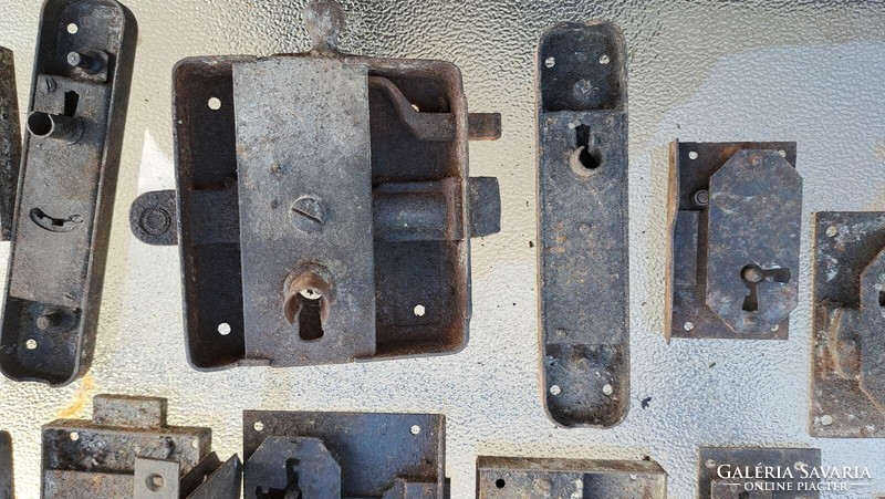 Antique, cellar, attic and gate locks in one. 30 pcs.