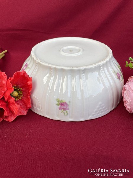 Zsolnay virágos rózsás pogácsástál porcelántál pörköltes hagyaték porcelán