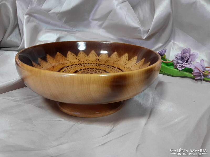 Wooden serving bowl.