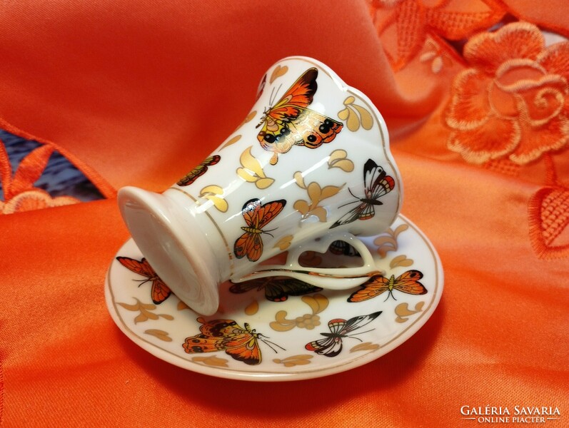 Beautiful butterfly porcelain coffee cup with bottom, 4 pairs + 2 bottoms