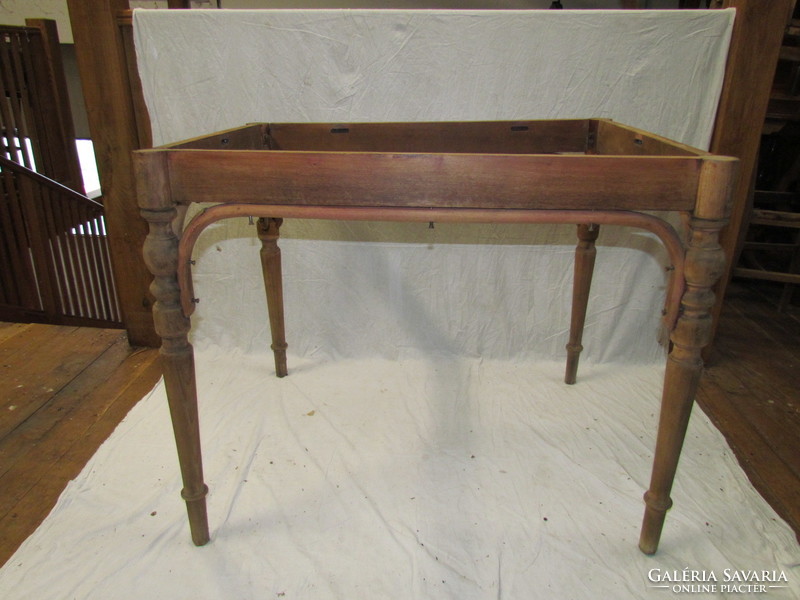 Antique thonet table frame (polished)
