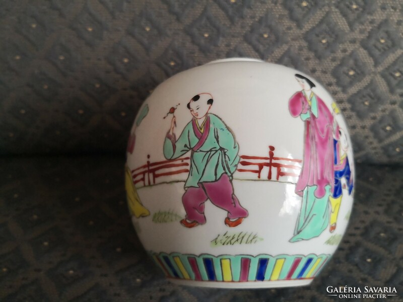 Canton famille rose Chinese ball vase