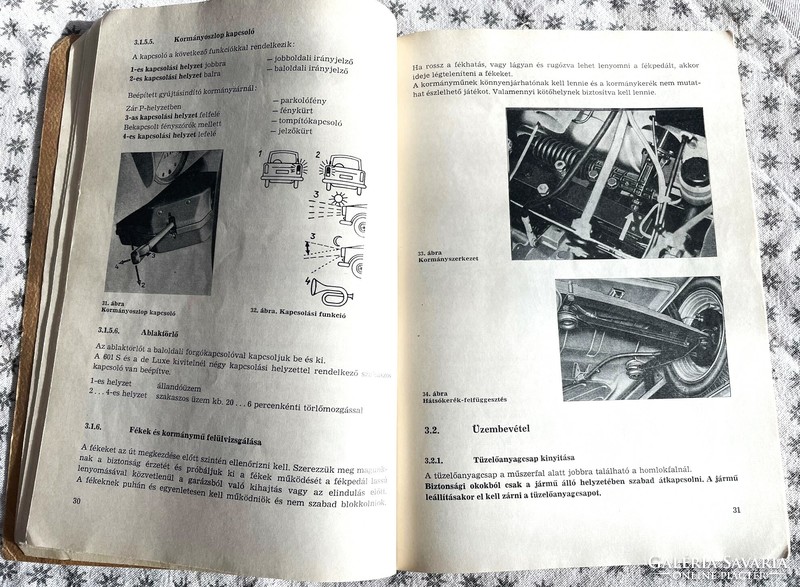 Trabant 601 instruction manual and warranty card, plastic holder, case