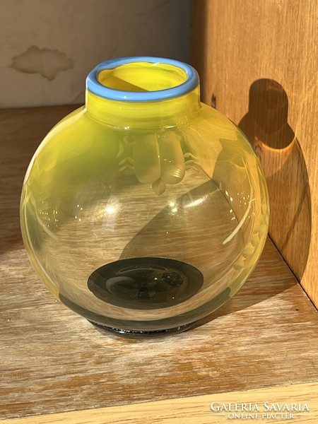 Scandinavian w.R.C. Transjo glass vase (u0024)