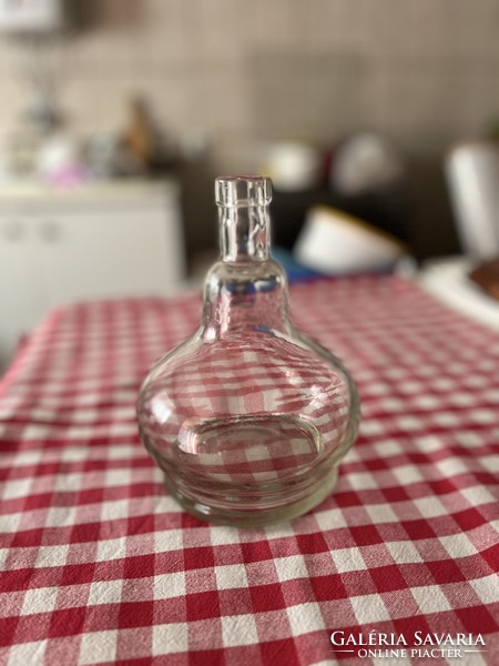 Régi Hobé Fréres átlátszó likőrös üveg