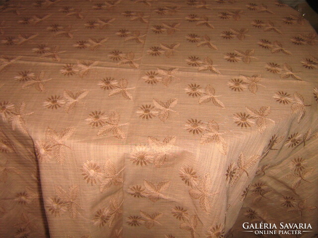 Wonderful elegant fabric with floral embroidered tablecloth new
