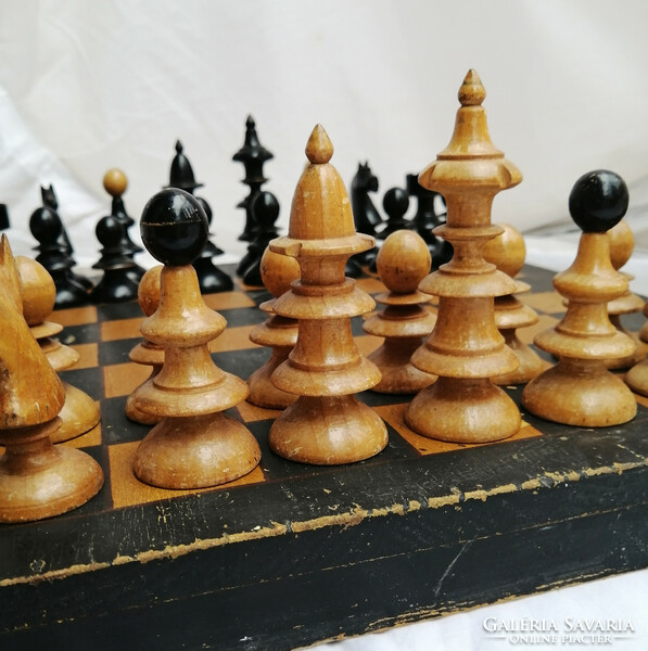 Régi fa sakk készlet táblával