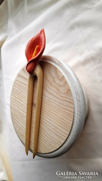 Carved wooden, painted calla flower patterned hairpin, hair ornament