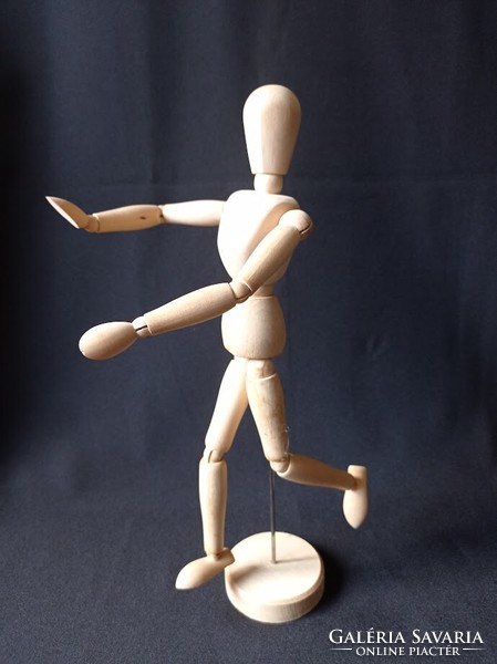 Wooden mannequin artist figure