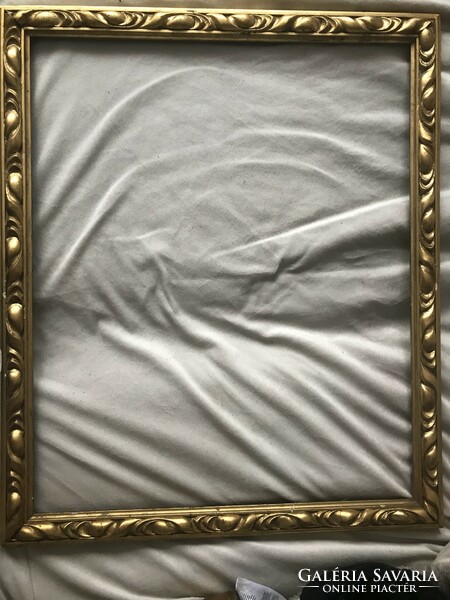 Sheet gilded picture frame