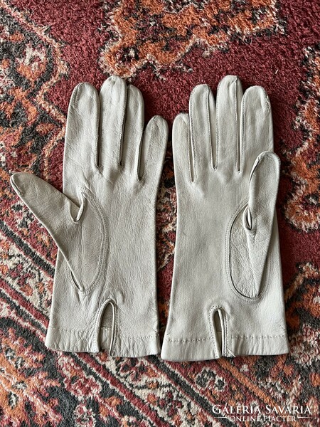 Hand-stitched vintage cream-colored leather women's gloves