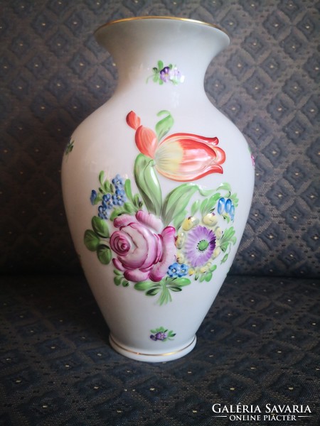 Beautiful relief vase from Herend