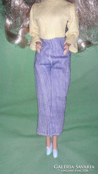 Retro Nszk barbie-style toy doll 