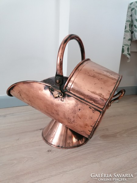Large antique English copper, red copper charcoal holder, firewood holder, fireplace accessory with shovel