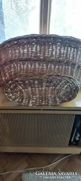 Large wicker basket (74x49x31)